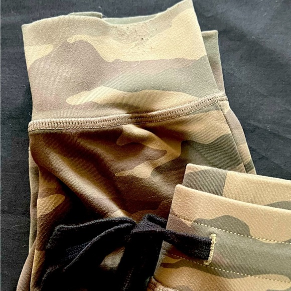 ZYIA Active Green Camo Unwind Jogger Medium Olive - Picture 6 of 6